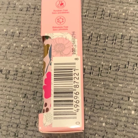 Assorted Hydrating Lipstick and Lip Balm ,0.12 oz - Picture 4 of 4